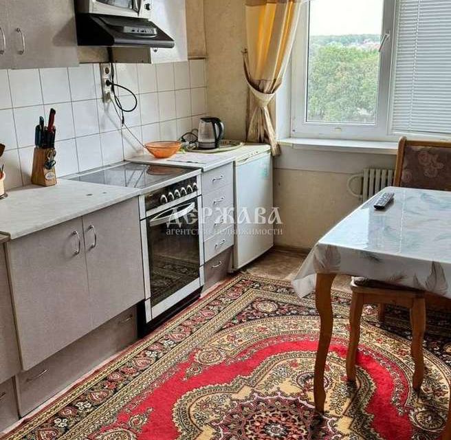 Сдаётся 4-комнатная квартира, 82 м²