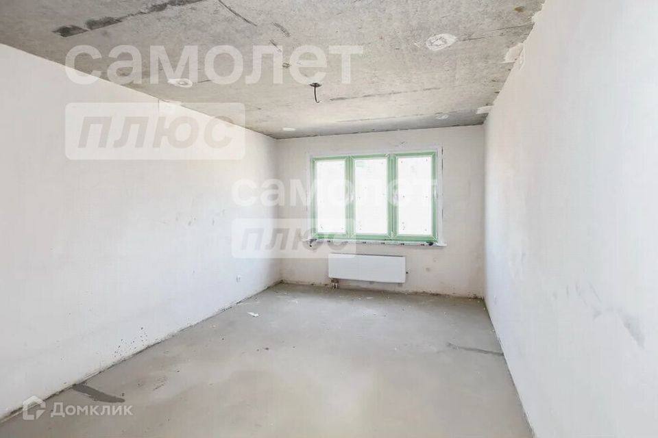 Продаётся 1-комнатная квартира, 42 м²