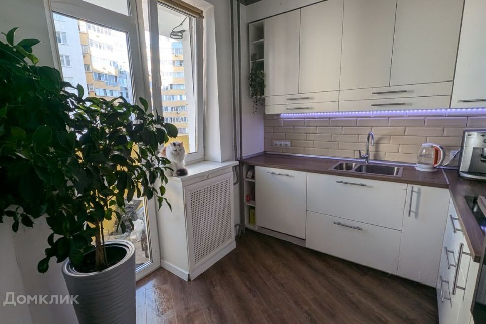 Продаётся 3-комнатная квартира, 77.9 м²