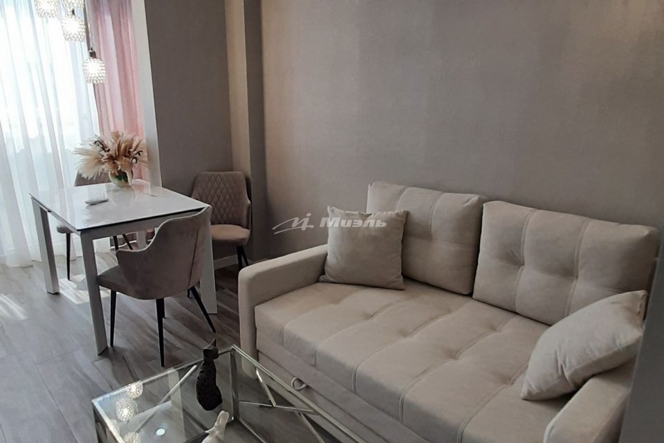 Продаётся 3-комнатная квартира, 72.4 м²