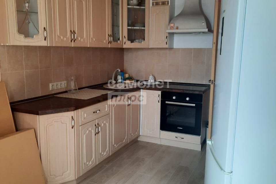 Продаётся 1-комнатная квартира, 48.3 м²