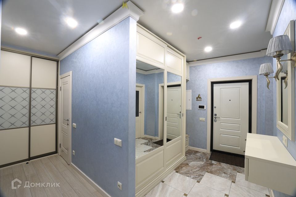 Продаётся 4-комнатная квартира, 108.4 м²