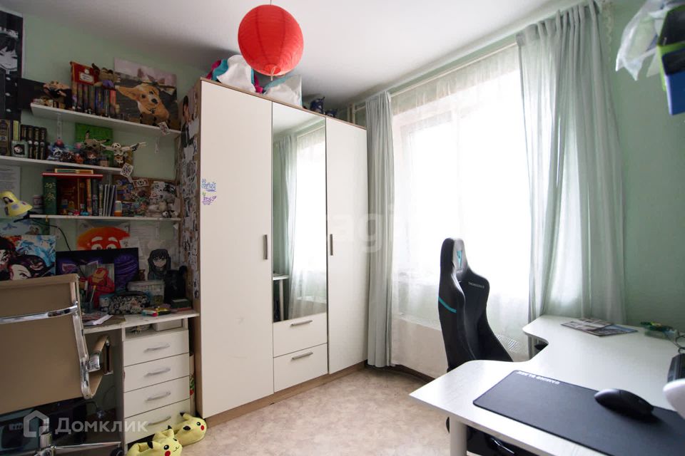 Продаётся 4-комнатная квартира, 83 м²