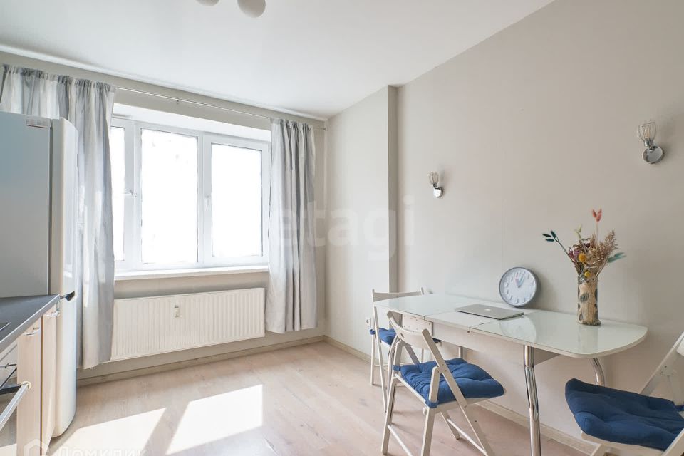 Продаётся 1-комнатная квартира, 40 м²