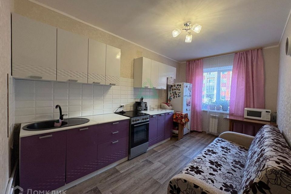 Продаётся 1-комнатная квартира, 38.8 м²