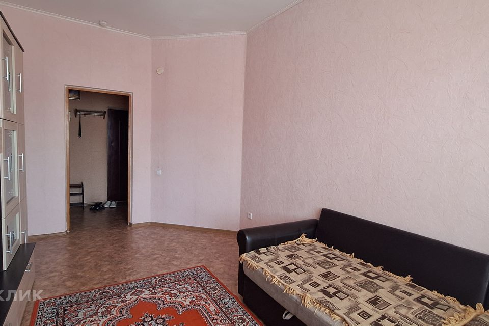 Продаётся 1-комнатная квартира, 37 м²