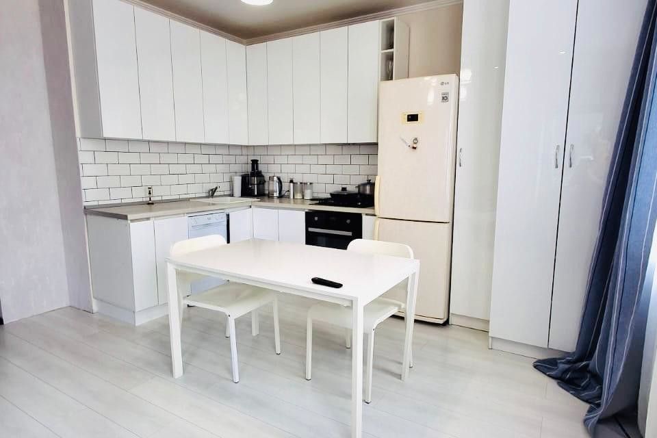 Продаётся 1-комнатная квартира, 52 м²