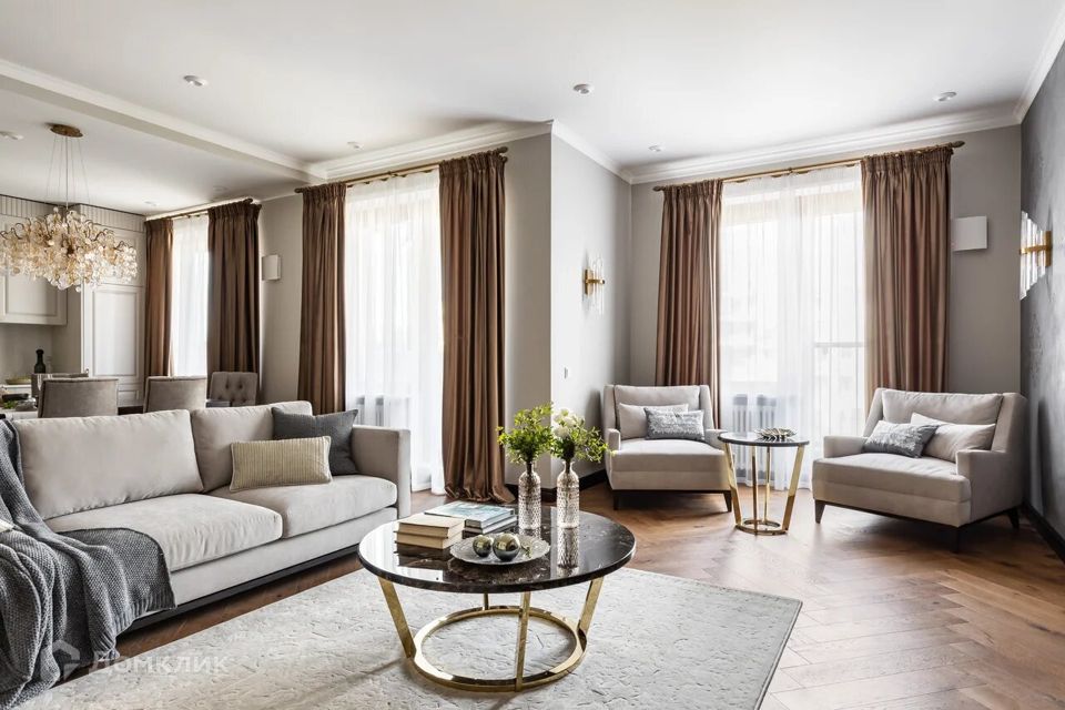 Сдаётся 3-комнатная квартира, 130 м²