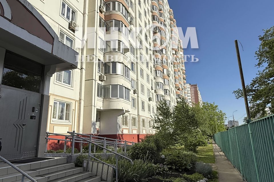 Продаётся 4-комнатная квартира, 90.6 м²