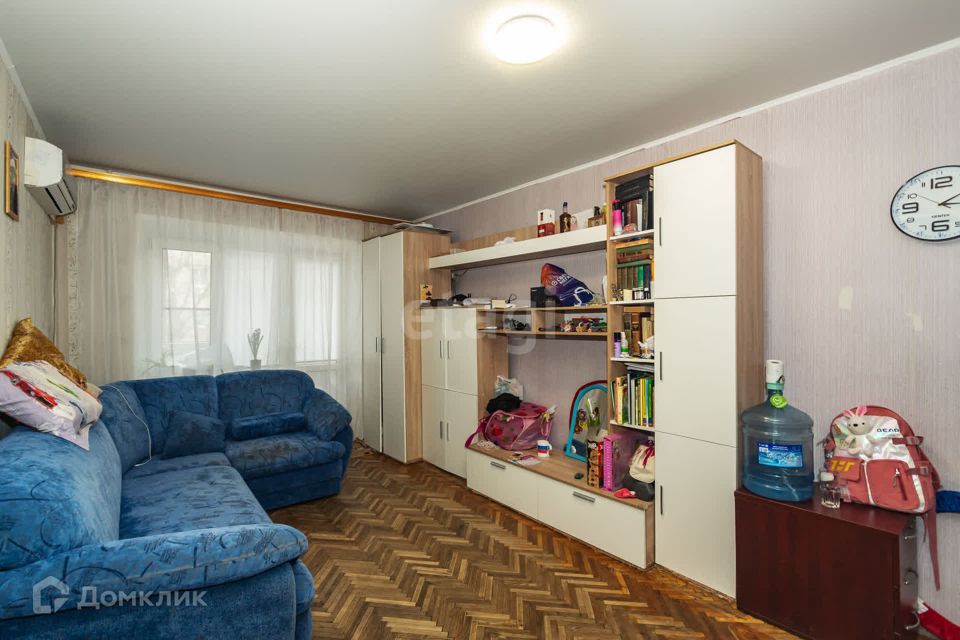 Продаётся 3-комнатная квартира, 56.7 м²