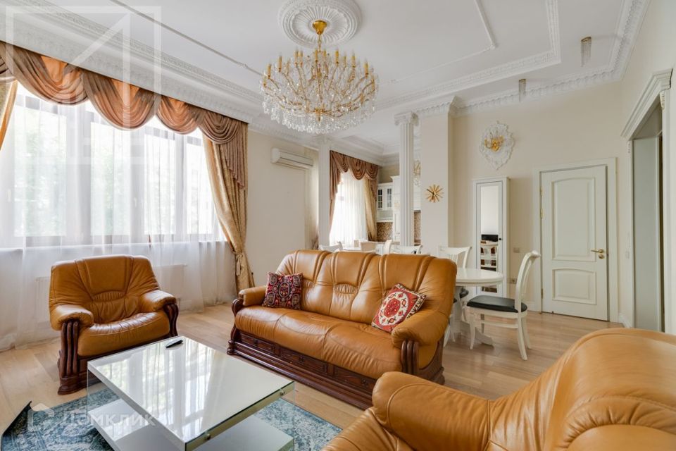 Сдаётся 3-комнатная квартира, 120 м²