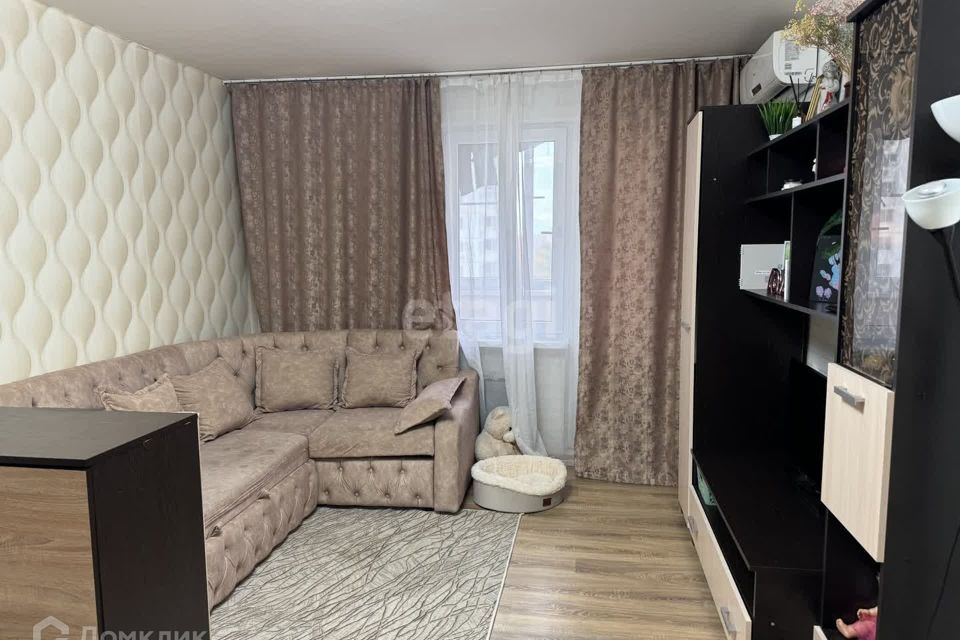 Продаётся 1-комнатная квартира, 38 м²