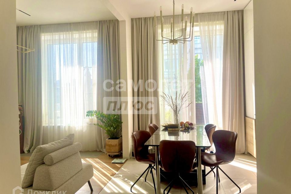 Продаётся 3-комнатная квартира, 82 м²
