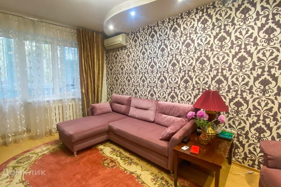 Продаётся 4-комнатная квартира, 78.2 м²