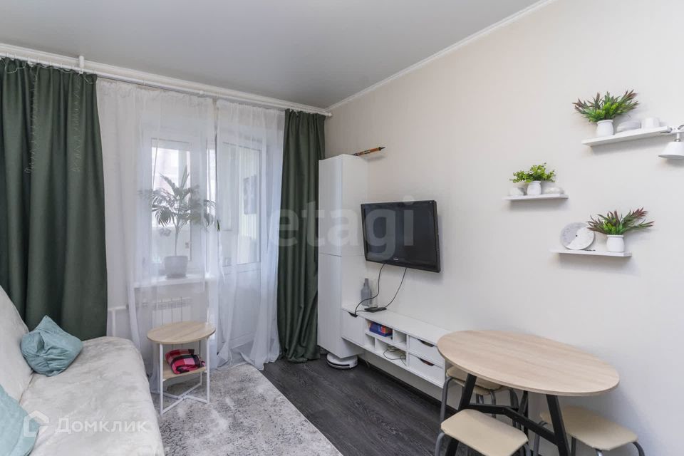 Продаётся 1-комнатная квартира, 42.1 м²