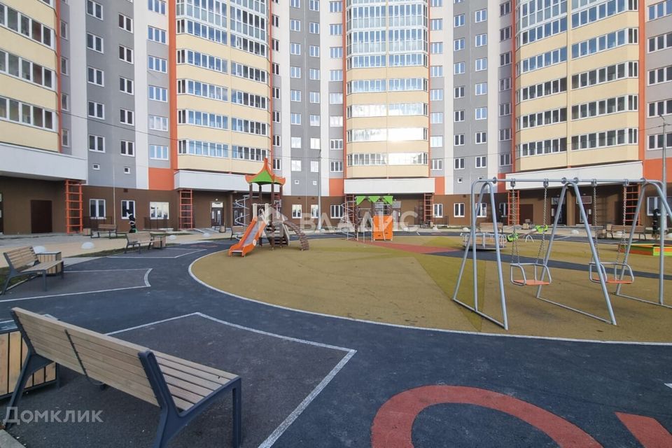 Продаётся 3-комнатная квартира, 102.6 м²