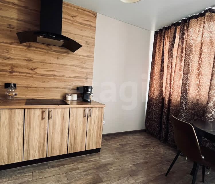 Продаётся 1-комнатная квартира, 51 м²