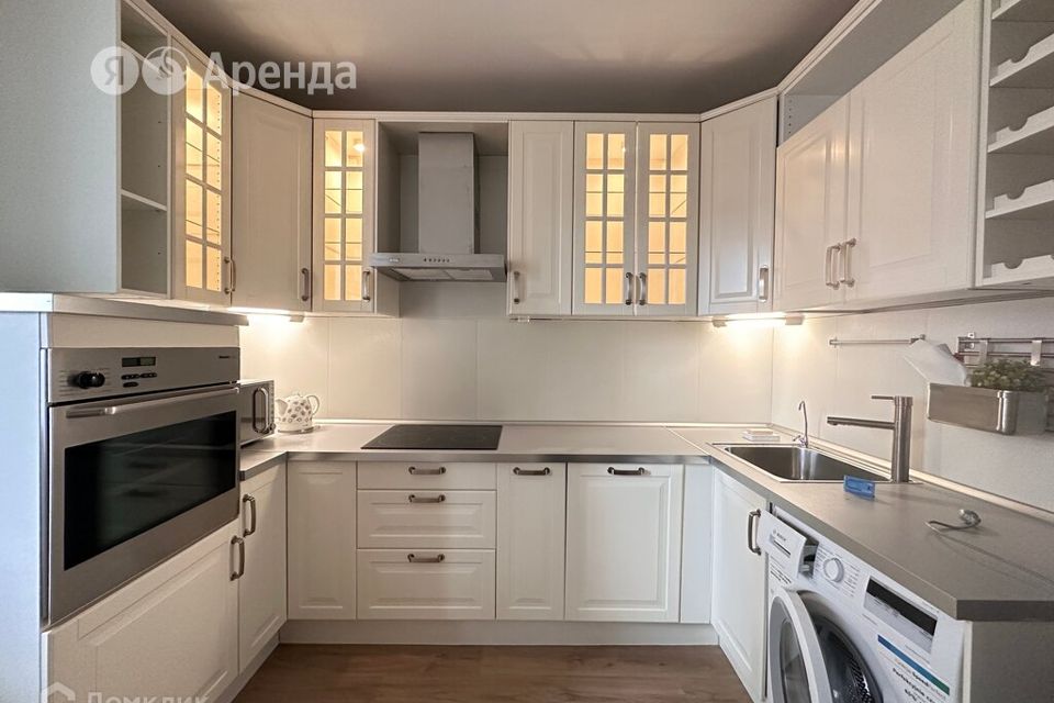 Сдаётся 2-комнатная квартира, 57 м²