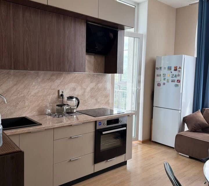 Продаётся 1-комнатная квартира, 42 м²