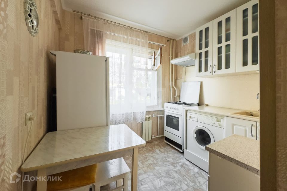 Продаётся 3-комнатная квартира, 59.7 м²