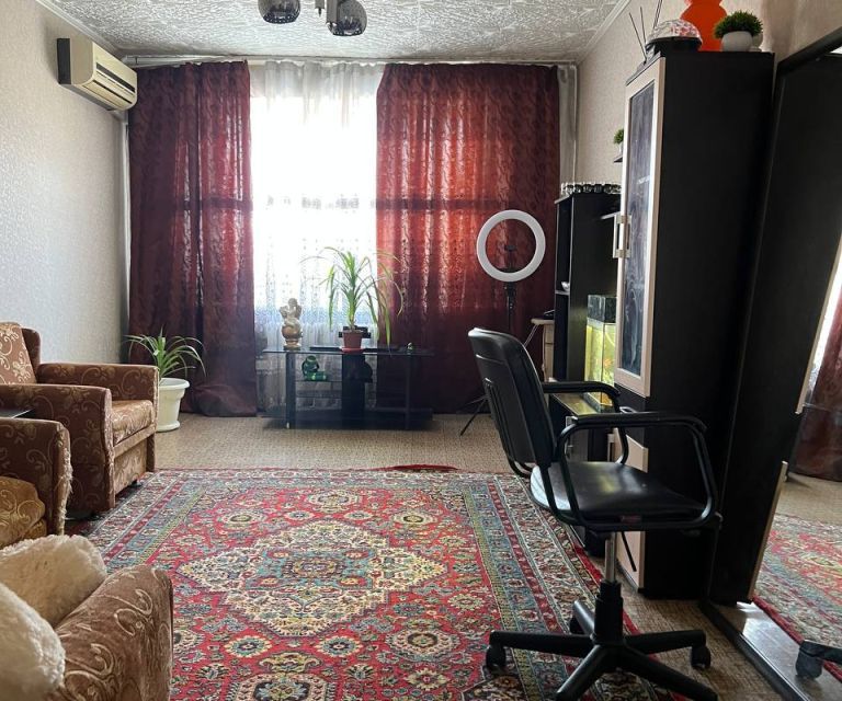Продаётся 3-комнатная квартира, 63 м²