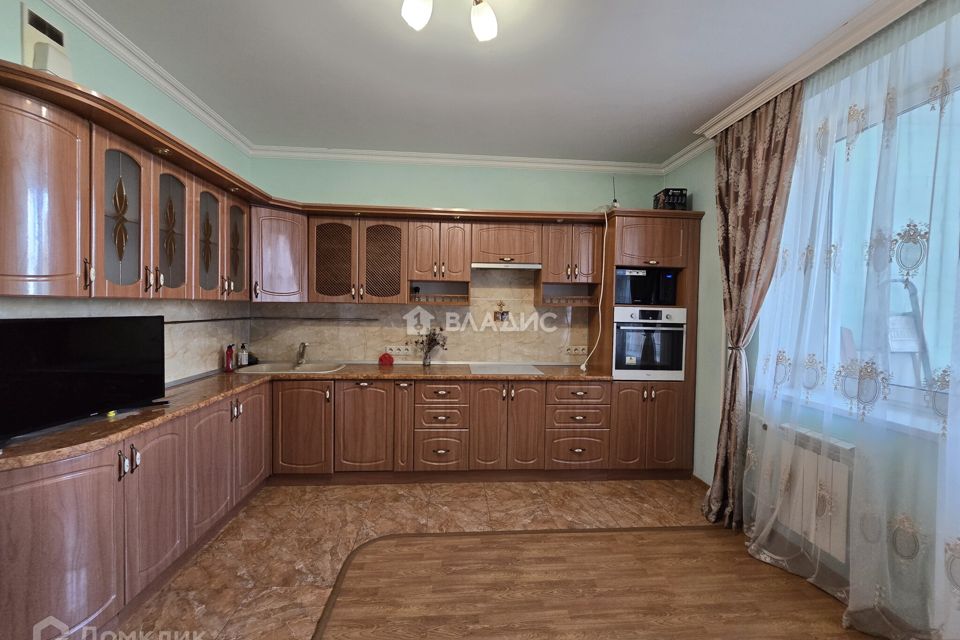 Продаётся 2-комнатная квартира, 79.8 м²