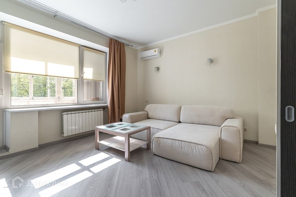 Сдаётся 2-комнатная квартира, 55 м²
