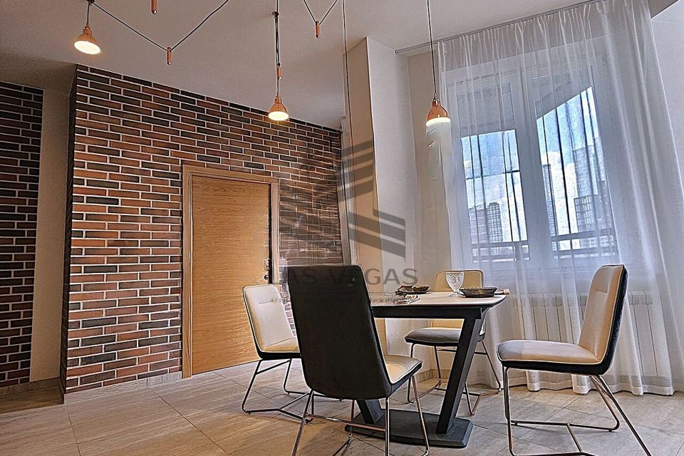 Сдаётся 3-комнатная квартира, 95 м²