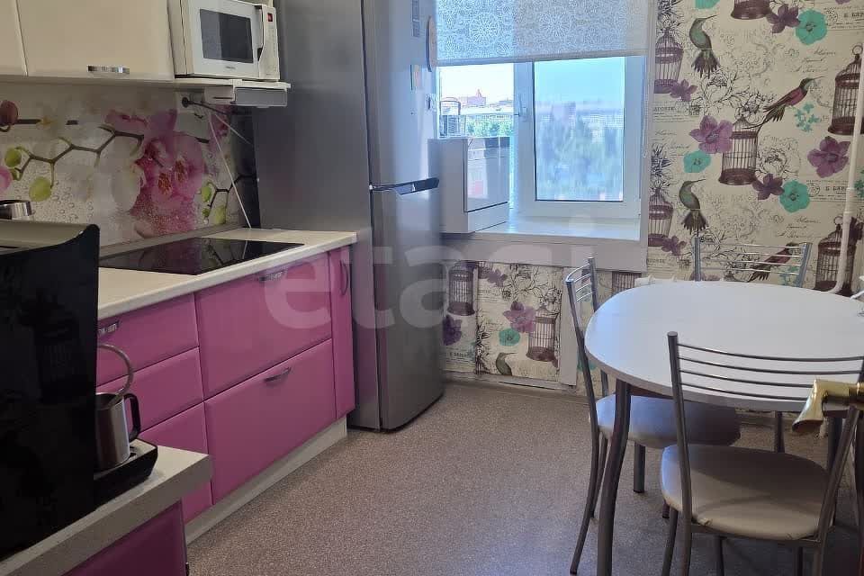Продаётся 4-комнатная квартира, 72.1 м²
