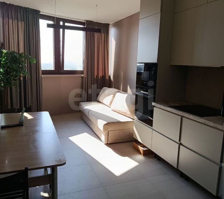 Продаётся 1-комнатная квартира, 45.7 м²