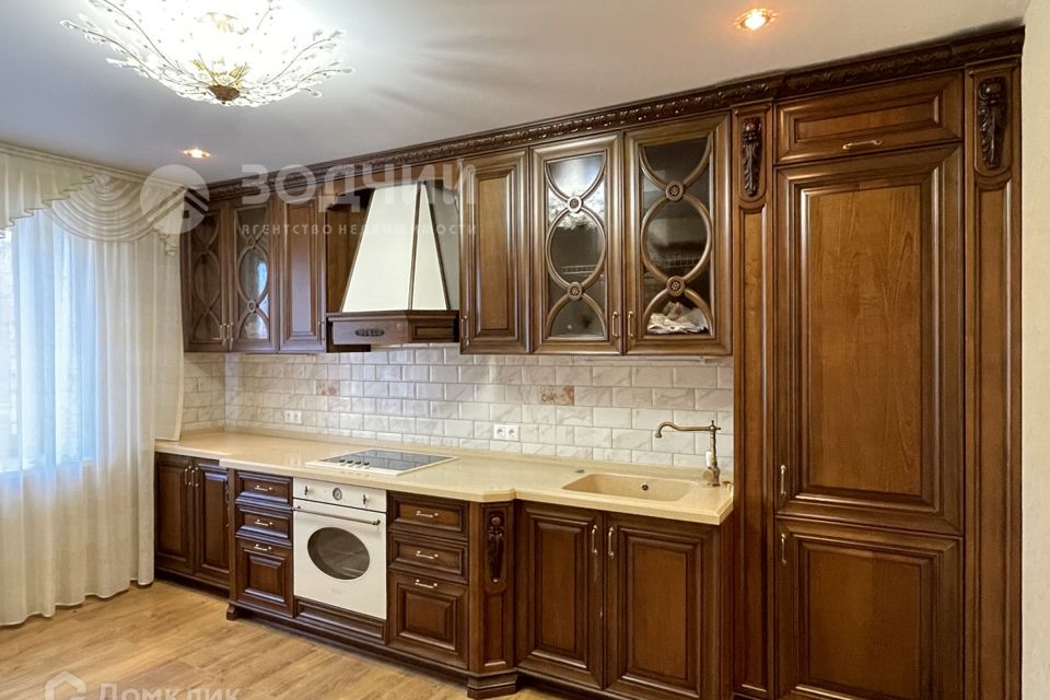 Продаётся 2-комнатная квартира, 83 м²