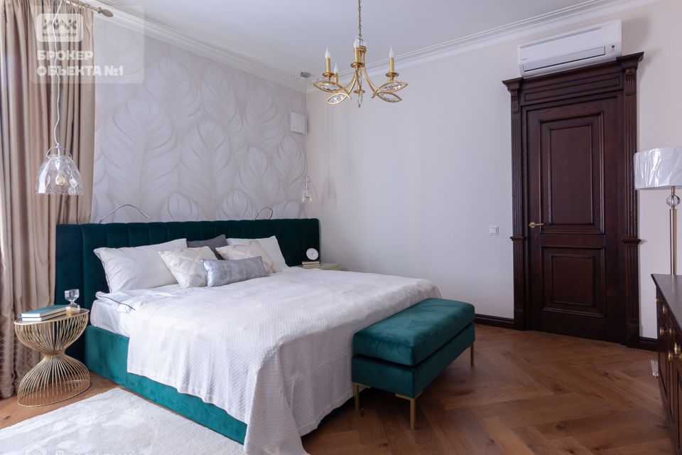 Сдаётся 3-комнатная квартира, 130 м²