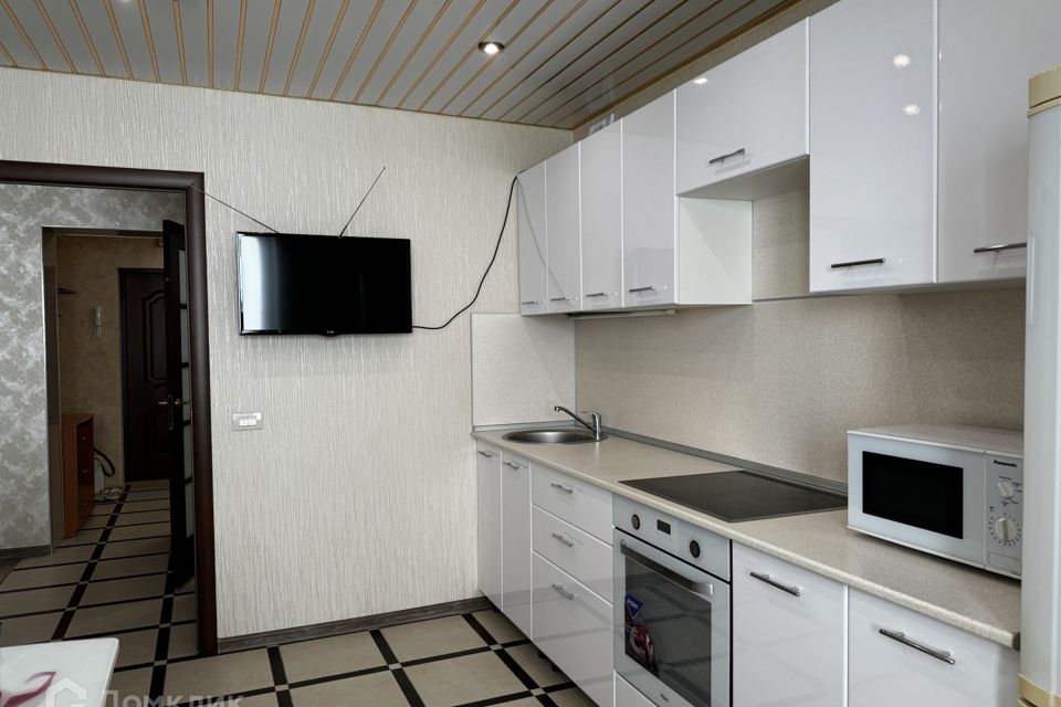 Продаётся 1-комнатная квартира, 41.9 м²
