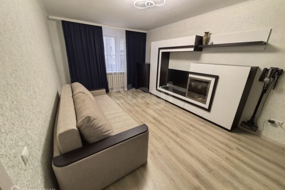 Продаётся 2-комнатная квартира, 55.6 м²