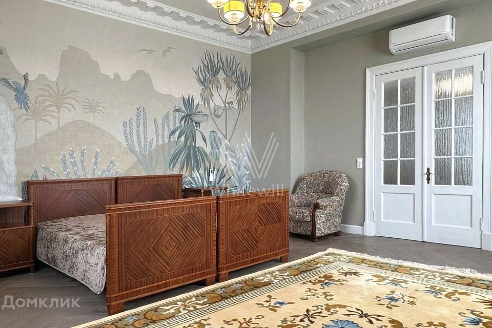 Сдаётся 4-комнатная квартира, 120 м²