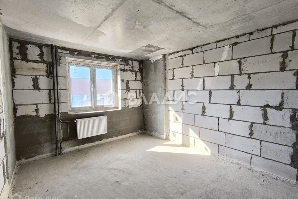 Продаётся 1-комнатная квартира, 41.7 м²