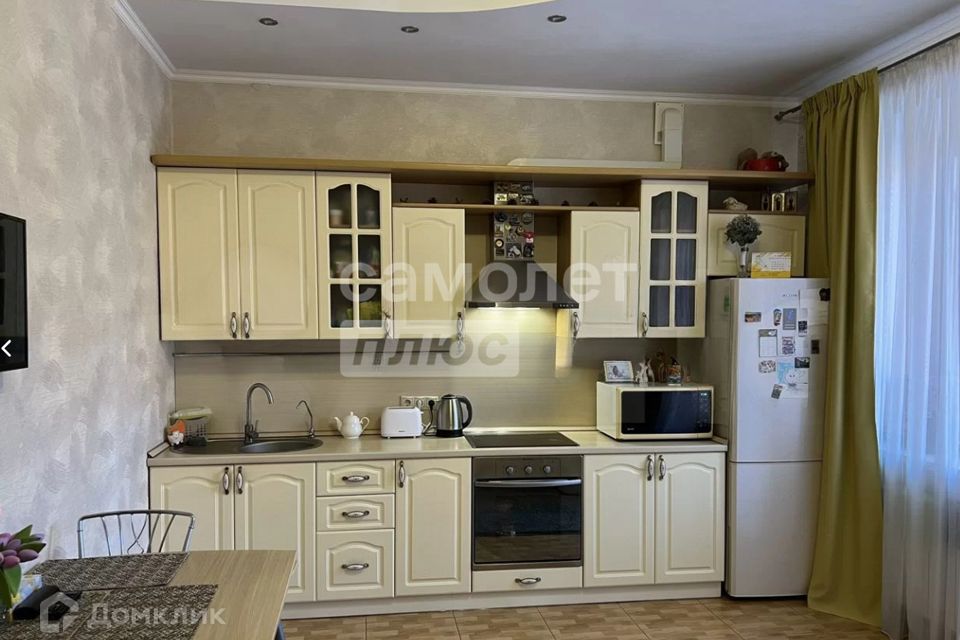 Продаётся 1-комнатная квартира, 53 м²