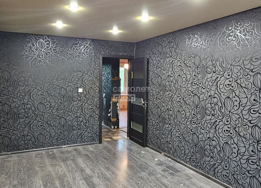 Продаётся 3-комнатная квартира, 63.3 м²