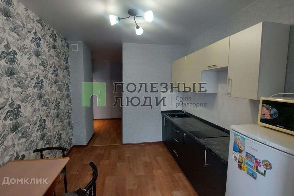 Сдаётся 1-комнатная квартира, 42 м²