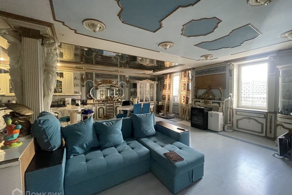 Продаётся 4-комнатная квартира, 101.2 м²