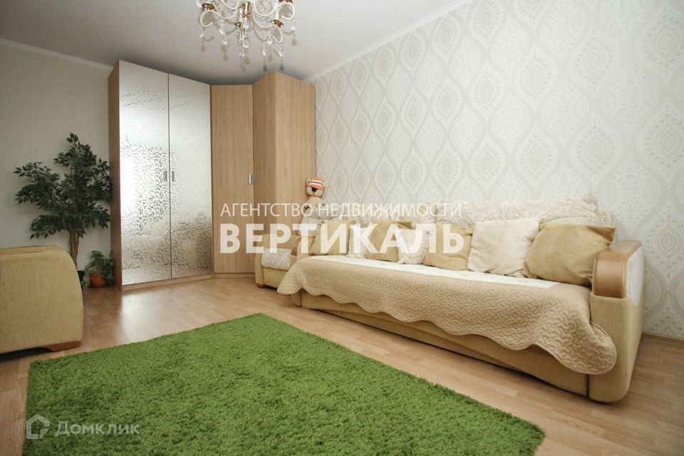 Сдаётся 2-комнатная квартира, 65 м²