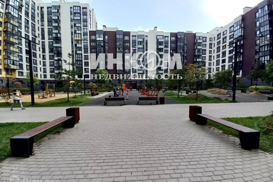 Продаётся 1-комнатная квартира, 51.2 м²