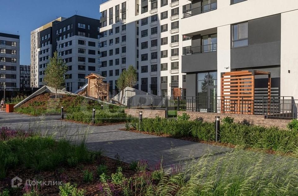 Продаётся 1-комнатная квартира, 42 м²