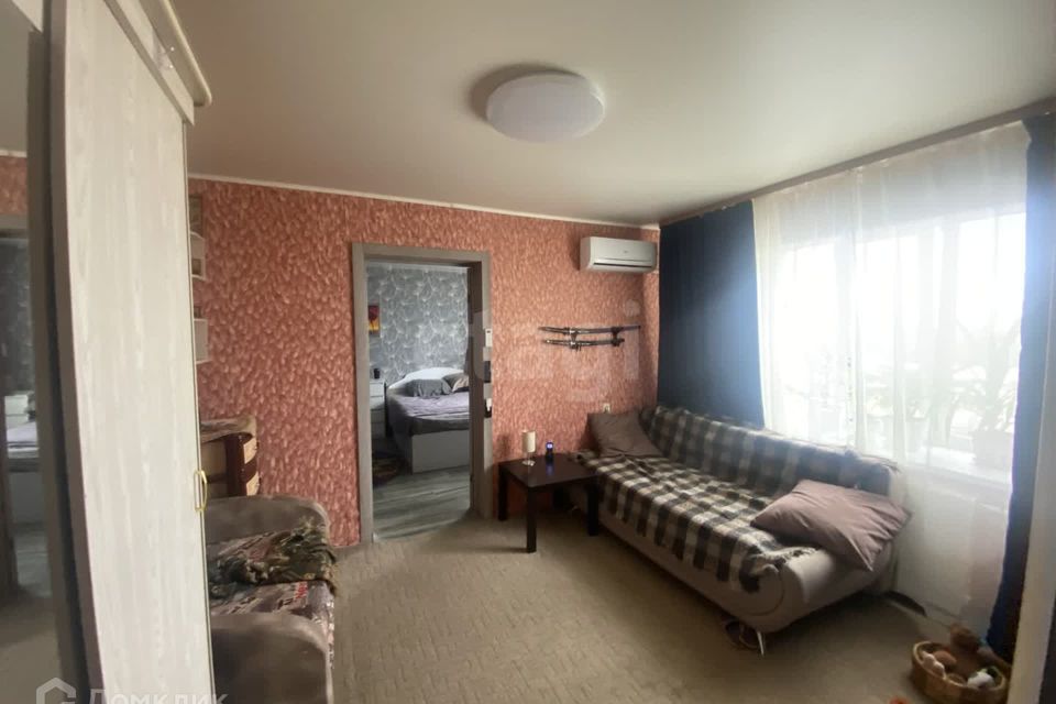 Продаётся 3-комнатная квартира, 43.7 м²