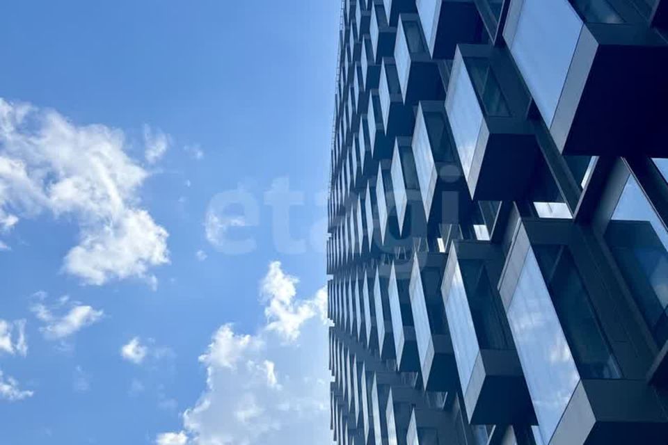 Продаётся 3-комнатная квартира, 163 м²