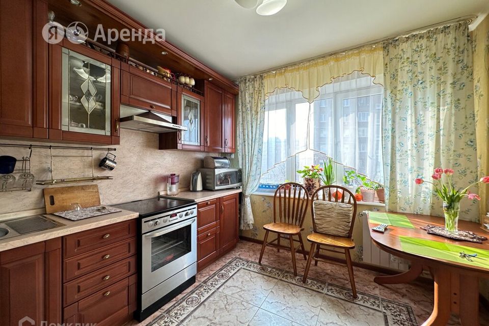 Сдаётся 1-комнатная квартира, 56 м²