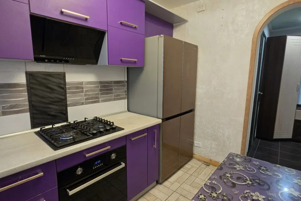 Продаётся 3-комнатная квартира, 58 м²