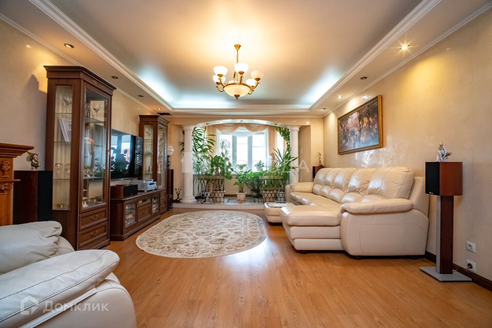 Продаётся 2-комнатная квартира, 92 м²