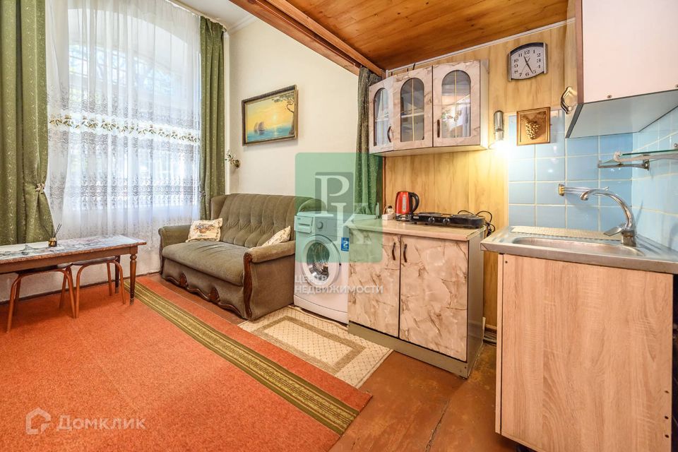 Продаётся 1-комнатная квартира, 12.9 м²
