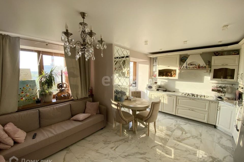 Продаётся 3-комнатная квартира, 89.2 м²